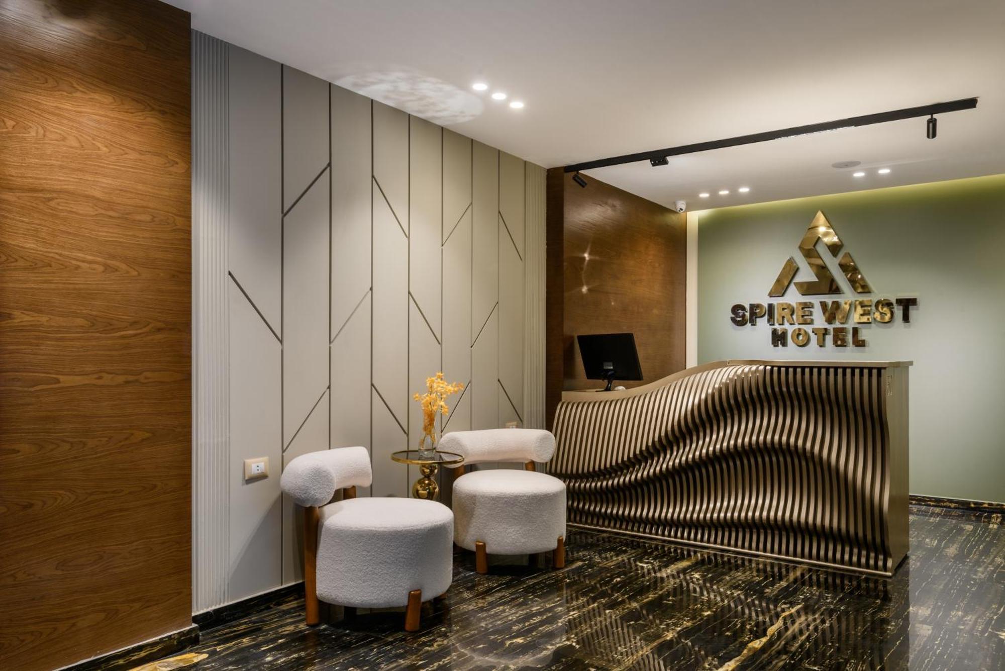 Spire West Hotel Al Kawm al Akhdar ภายนอก รูปภาพ