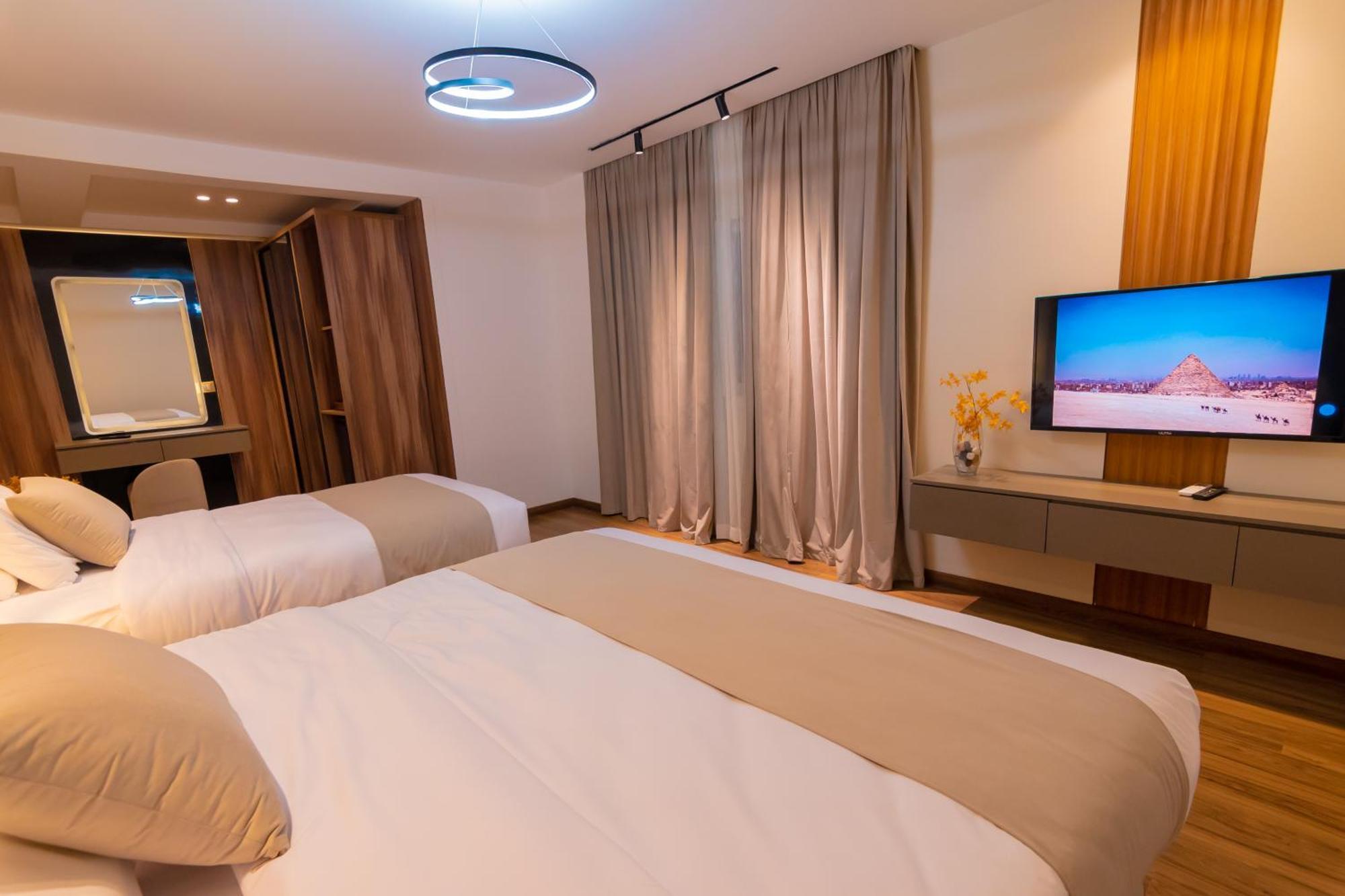 Spire West Hotel Al Kawm al Akhdar ภายนอก รูปภาพ